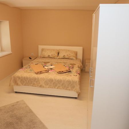Apartman Centar 1 Суботица Экстерьер фото