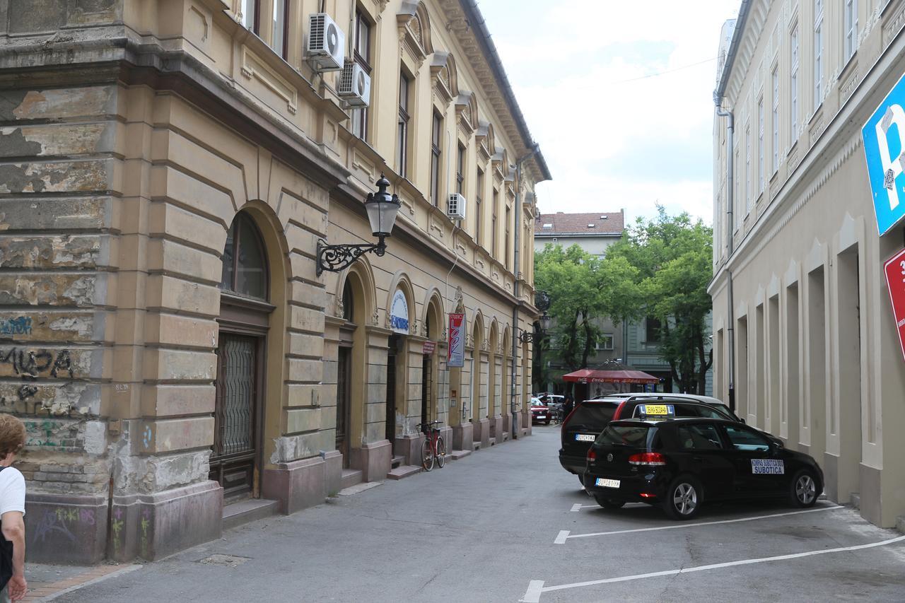 Apartman Centar 1 Суботица Экстерьер фото